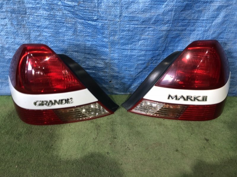 トヨタ マークⅡ JZX110 むずかしく テールレンズ テールランプ