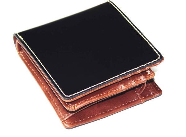 【1点限り赤字大特価】【送料込み】【期間限定】【新品】【税込み】馬革ホースレザー ブラックダイヤ風 シンプルショートウォレット 黒