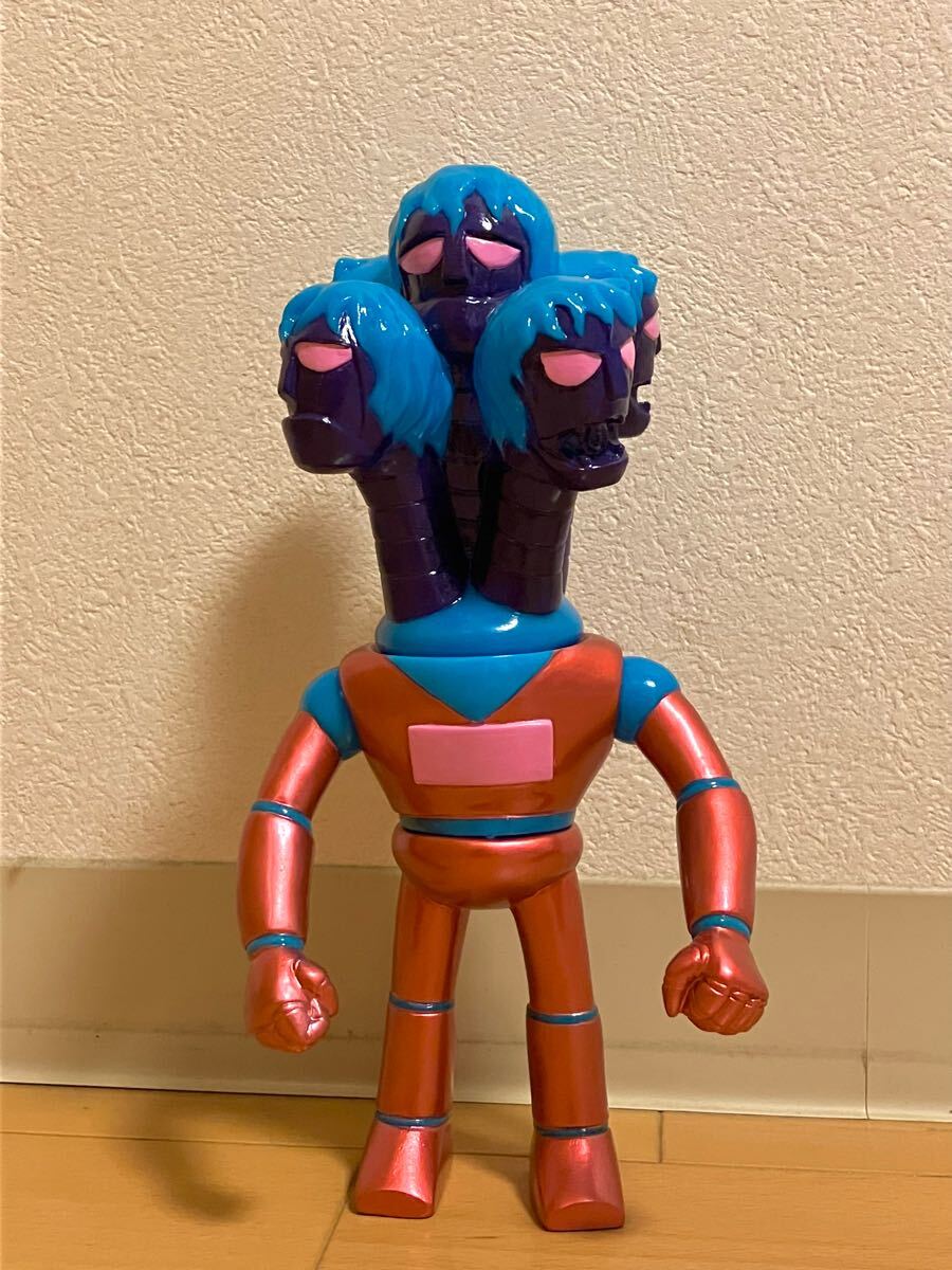 マーミット・フラットウッズ宇宙人蓄光&ルルベル