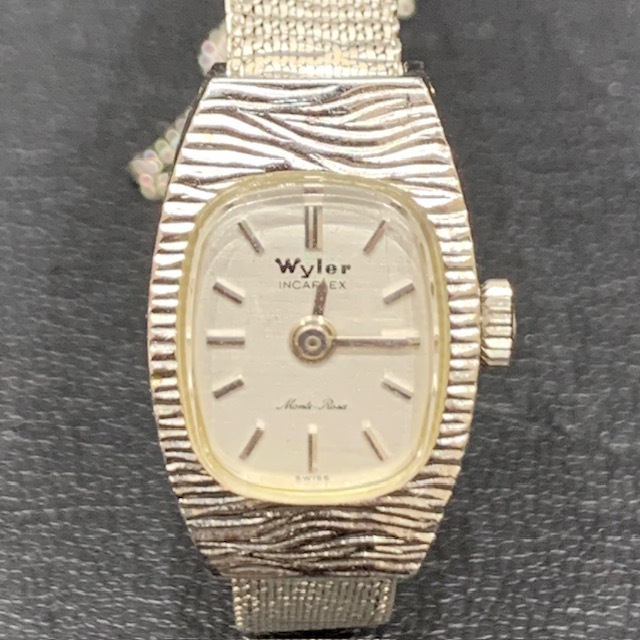 CITIZEN 17石 手巻き腕時計