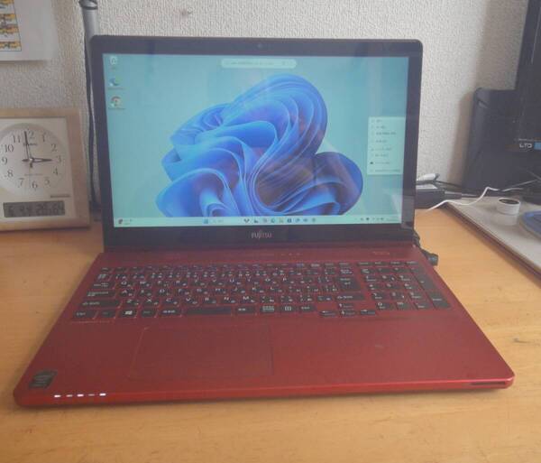 Lifebook AH77/M 赤 Windows11/ i7-4702HQ/SSD256GB/8GB/Office