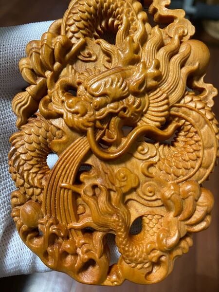 送料無料 龍細密 木彫 一刀彫 リアル繊細彫刻(龍/竜/辰) 飾り お土産 お守り 贈り物 インテリア風水 古美術 サイズ約11cm
