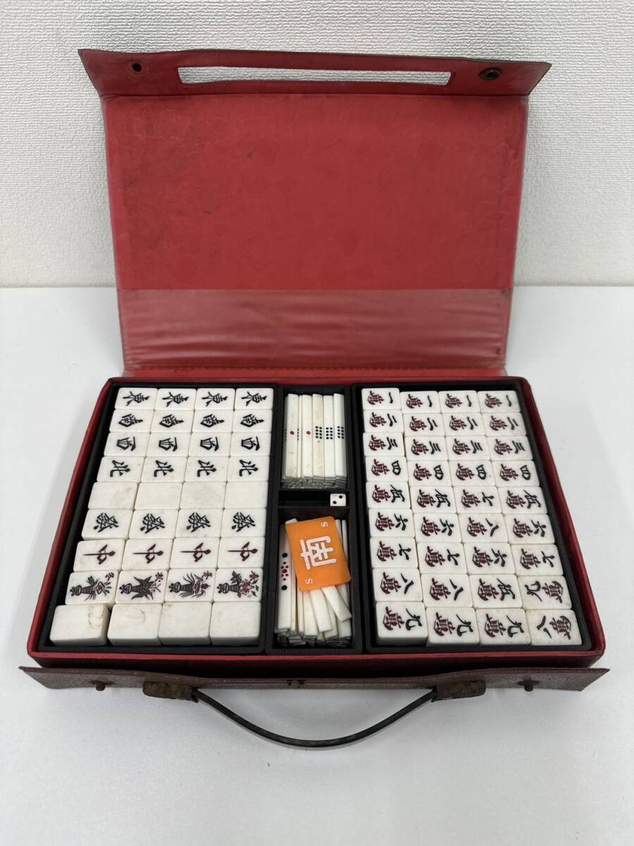 新品 未開封品 キングバード 麻雀牌 背黒牌 最高級 麻雀パイ