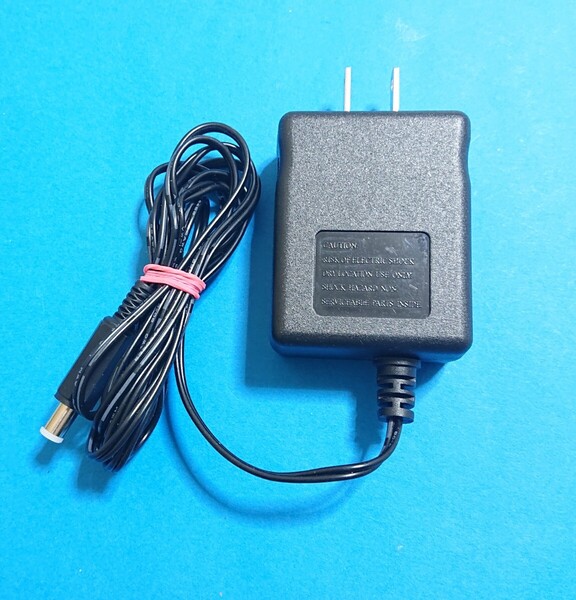 送無即 SONY 互換ACアダプタ 12V1.5A AC-FX198(BDP-SX910 BDP-Z1 ACFX DVP-FX780 DVP-FX980 DVPFX ポータブルDVD Blu-rayプレーヤー用)管MO