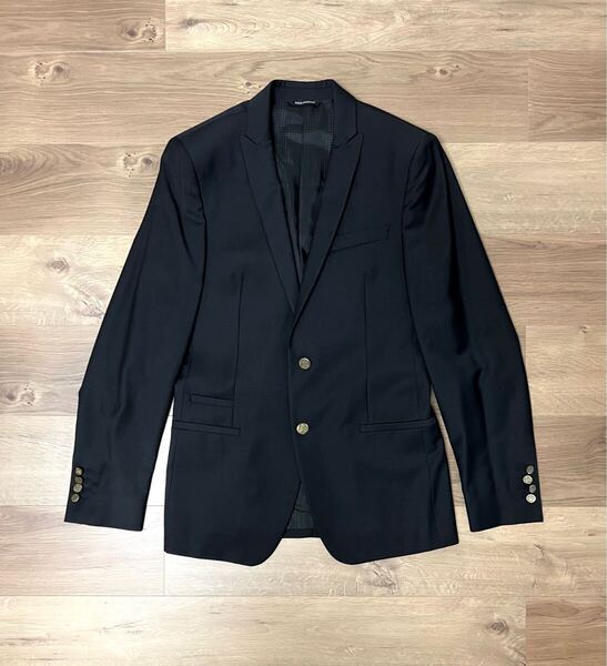 価格交渉可 新品 タグ付属品&ハンガー&ガーメント付き DOLCE&GABBANA ゴールドボタン ジャケット サイズ46 (サイズ44・48の方も着用可)