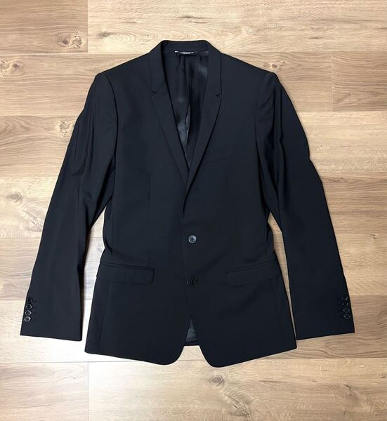 価格交渉可 未使用 タグ付属品ロゴ入りハンガー&ガーメント付き DOLCE&GABBANA GOLDライン スーツ サイズ46 (サイズ44・48の方も着用可)