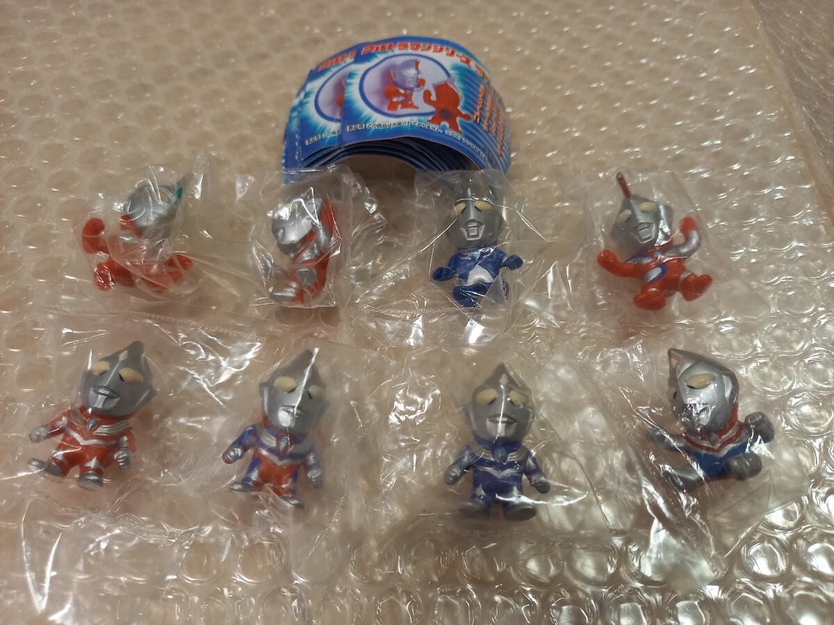 ガシャポン「ウルトラマン倶楽部 パート6」（指人形）11種