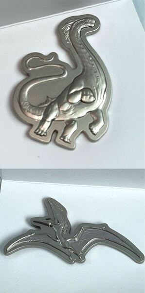 送料無料 2種セット ジュラシックワールド 復活の大地 ピンバッジ ティタノサウルス ケツァルコアトルス ムビチケ特典 前売り特典 映画