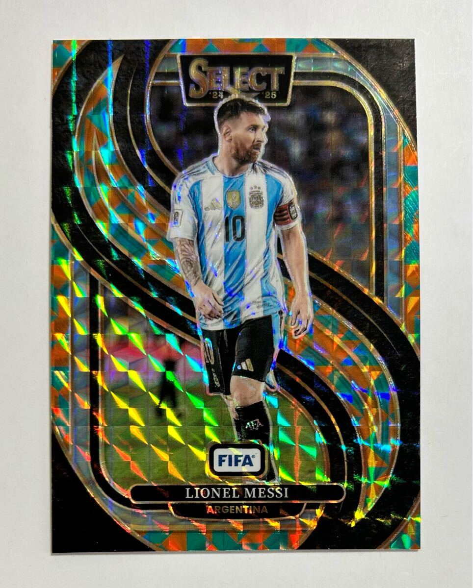 2022-23 Topps Superstars UEFA Royale Chrome Die Cut Lionel