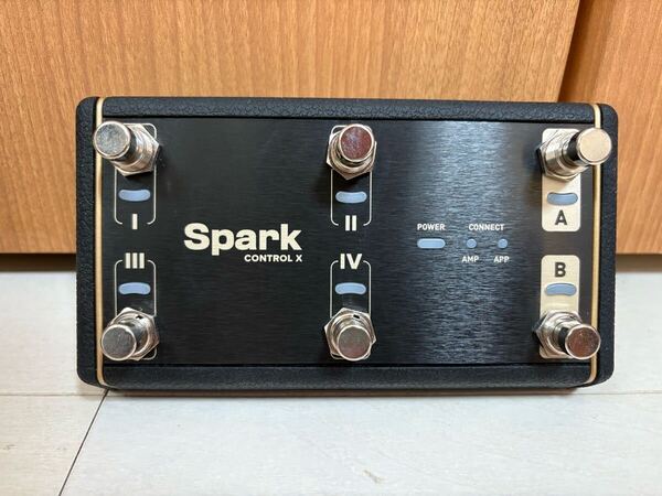 Positive Grid ( ポジティブ グリッド ) Spark Control X ワイヤレスフットスイッチ