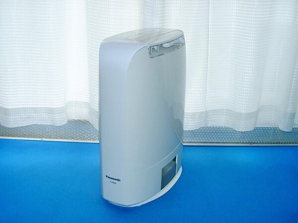 ★全国送料無料(沖縄/離島もOK) パナソニック 衣類乾燥除湿機 F-YZM60 清掃済 動作OK!