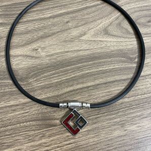 【裏面微傷値下げ】Colantotte コラントッテ 磁気ネックレス AURA レッドラメ LL51センチ