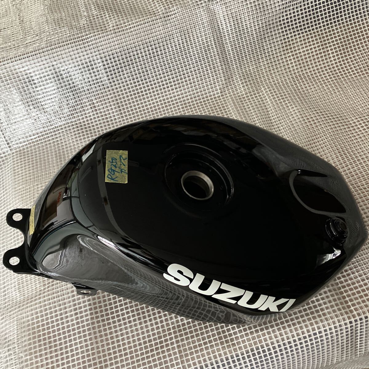 スズキ RGV250Γ VJ22 ガソリンタンク SUZUKI 2スト（今こそ乗り