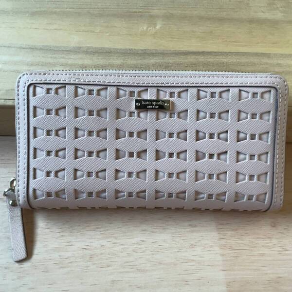 送料無料 kate spade NEW YORK ケイトスペード ニューヨーク 長財布 ラウンドファスナー ピンク リボン柄 財布 札 小銭 入れ カード ケース