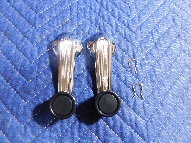 ハコスカ ウインドウハンドル２個セット日産純正　80760-28500 ハイゼット S300系 ハイゼットカーゴ 他 ウィンドウ