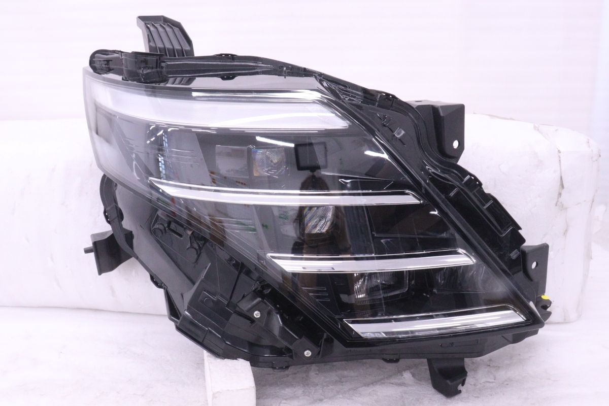 Nao LEDヘッドライト C28セレナ右 Nao LEDヘッドライト C28セレナ右 500000941-3.jpg