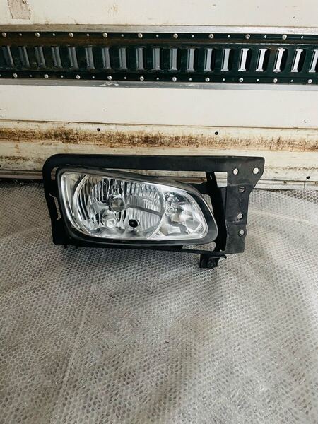 中古美品 日野 プロフィア レンジャー HID ヘッドライト ヘッドランプ 小糸 KOITO 100-35052 動作済み 右側 右 1675