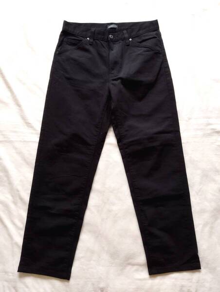 Uniqlo ユニクロ ブラック Slim Tapered ジーンズW29