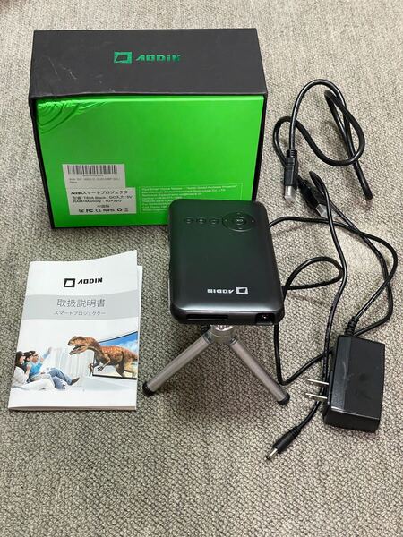 AODIN DLP ミニ プロジェクター wifi接続 HDMI 300ISOルーメン LED 1080P対応 垂直台形補正 動作確認済み