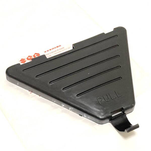 グラストラッカー 純正 ツールボツクスカバー 〇 ● ☆ ボルティー GN125E GN250 新品 スズキ SUZUKI