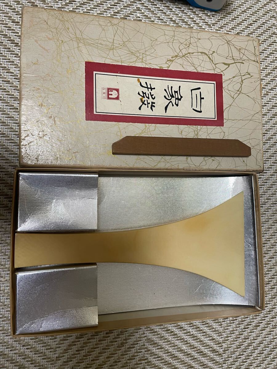 三味線コラム -No.100 亀屋商品の紹介”象牙風撥” | 三味線亀屋のblog