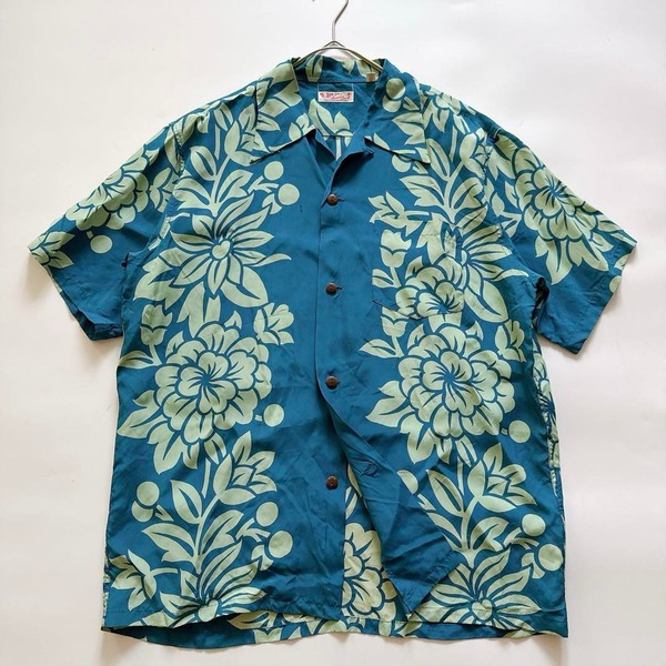 定番 SUN SURF サンサーフ アロハシャツ オープンカラーシャツ 半袖 フラワーボーダー ボタニカル 総柄 レーヨン100% 木目ボタン M SS31596