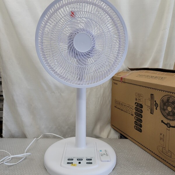 4976 訳有DCリビングファン 扇風機 リモコン式 7枚羽根 入切タイマー TEES