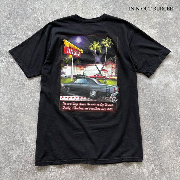 【IN-N-OUT BURGER】インアウトバーガー インアンドアウトバーガー グラフィックTシャツ 半袖tシャツ tee アメ車プリント 黒 ブラック (M)