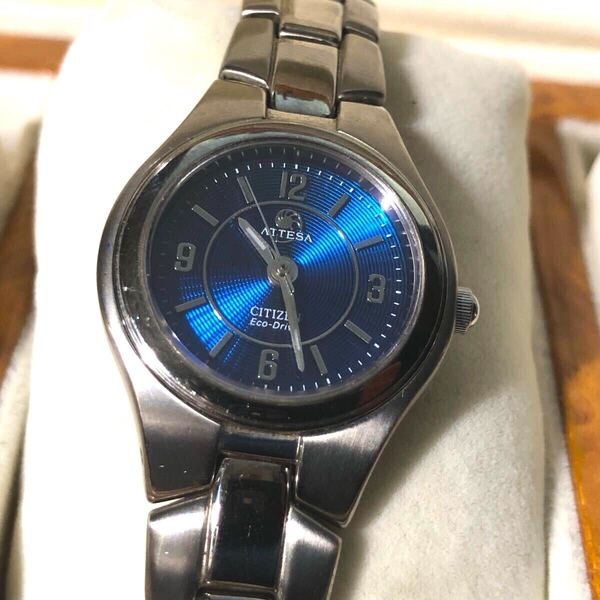 【即決/送料無料】CITIZEN ATTESA Eco-Drive シチズンアテッサ エコドライブ 青文字盤レディースソーラーウォッチ 中古腕時計 不動 訳あり