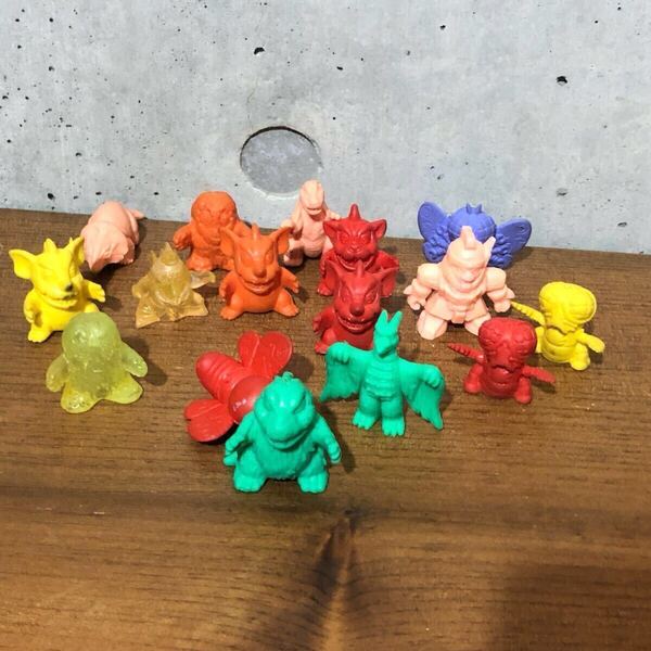 【即決/送料無料】レトロ特撮怪獣ゴム人形16個セットまとめ売り ゴジラ マスコットフィギュアセット 中古