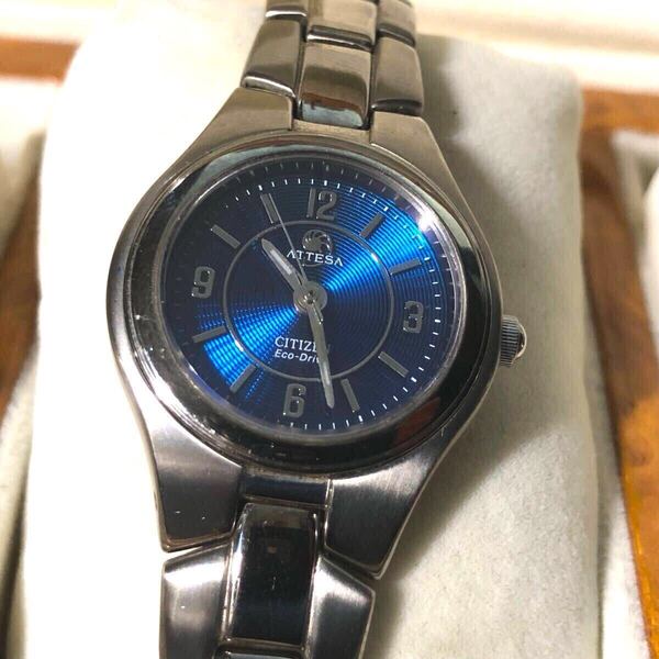 【即決/送料無料】CITIZEN ATTESA Eco-Drive シチズンアテッサ エコドライブ 青文字盤レディースソーラーウォッチ 中古腕時計 不動 訳あり