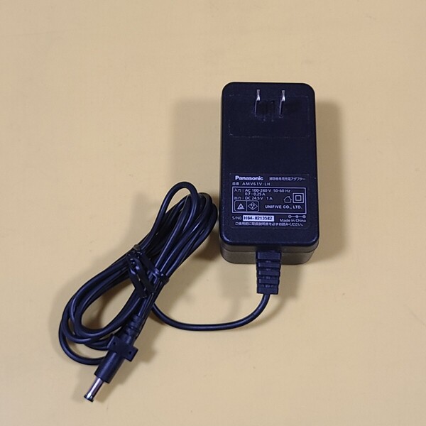 0615-6◆◇送料無料 即決 Panasonic AMV61V-LH 掃除機専用 充電アダプター パナソニック DC24.5V 1A◇◆