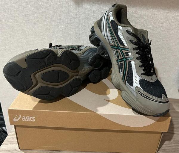 ★送料無料★28.5cm 美品 ASICS GEL-KINETIC FLUENT BLACK/DARK TAUPE アシックス ゲル-キネティック フルーエント