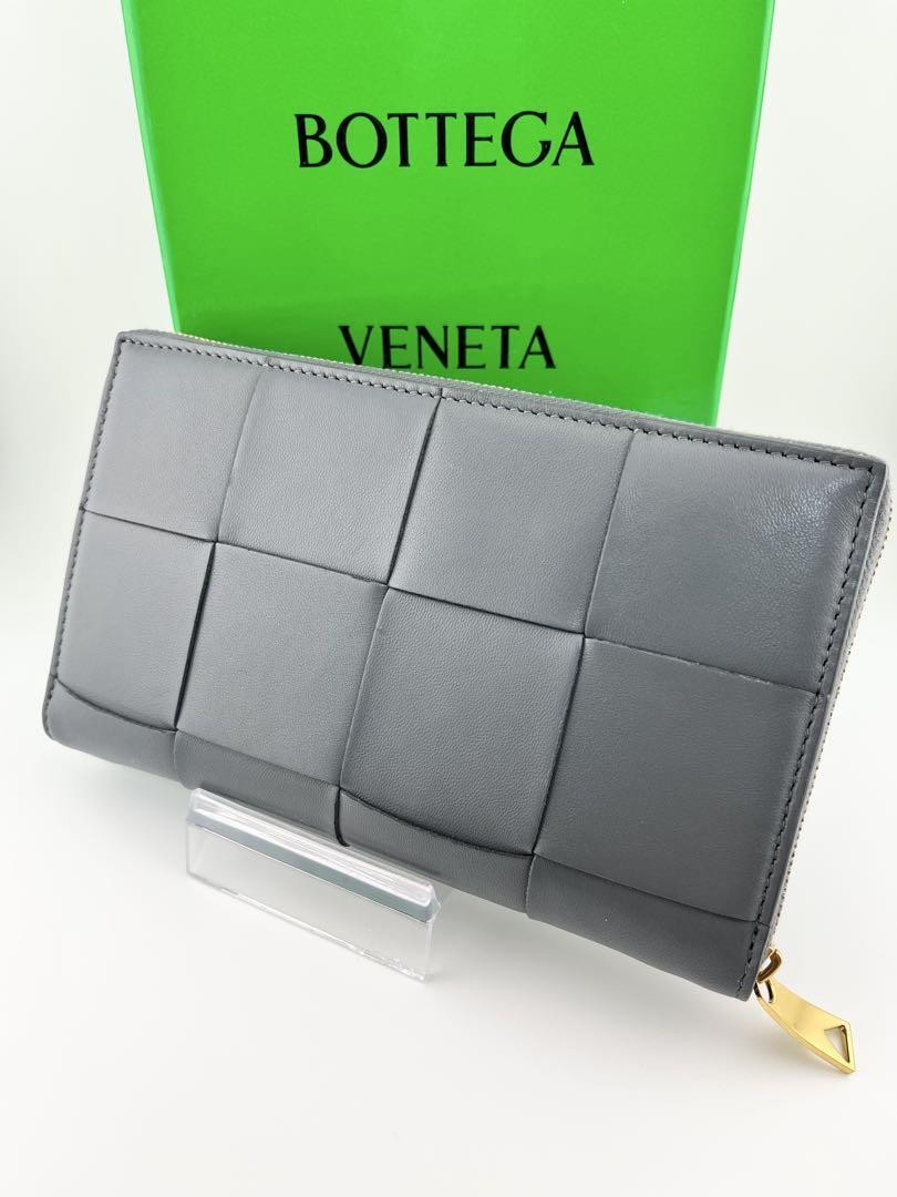 BOTTEGA VENETA 二つ折り財布　コインケース付き ダークモス BOTTEGA VENETA 二つ折り財布 コインケース付き ダークモス