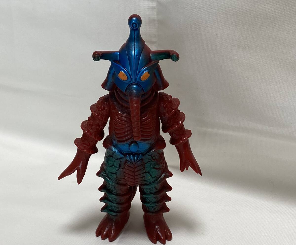 Amazon.com: Ultraman Kaiju Ultra Monster Series: EX SUPER