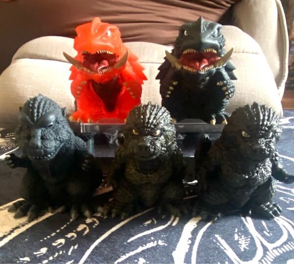 ゴジラ ガメラ 鎮座獣 フィギュア