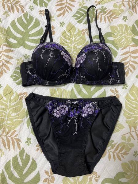 補正用下着 ブラジャーショーツセット