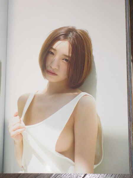 乃木坂46 中田花奈 写真集 「好きなことだけをしていたい」 特製ポスターBタイプ付 初版第一刷 帯付