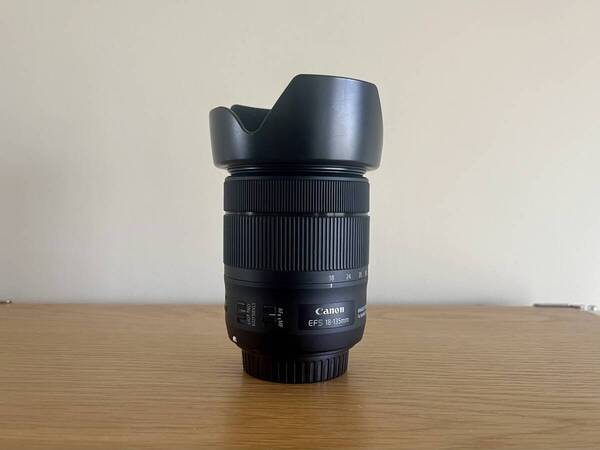 EF-S 18-135mm F3.5-5.6 IS USM canon レンズ EW-73B