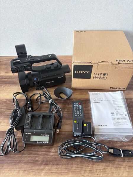 SONY PXW-X70 業務用 プロ用 ビデオカメラ 元箱 付属品付き 2016年製