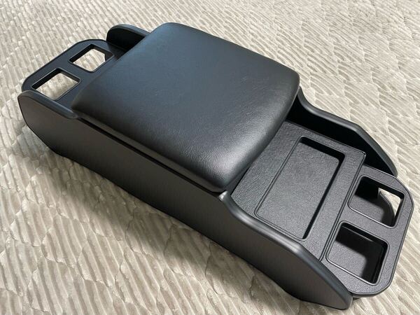 完成品 ハイエースS-GL標準 コンソール オールブラックレザー 2段仕様 四角ドリンクホルダー