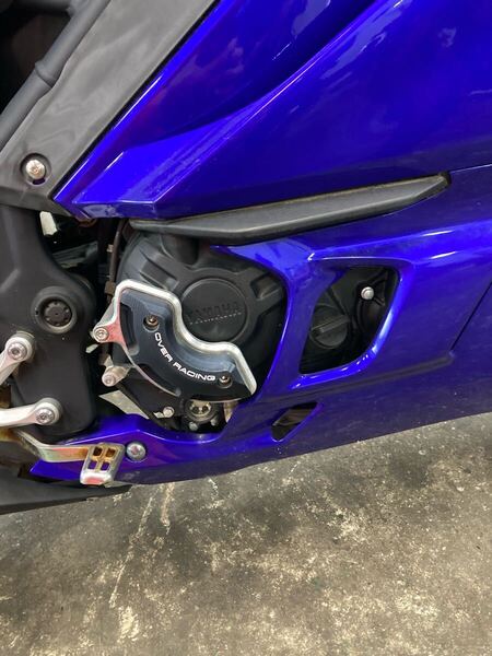 YZF-R25(RG43J) OVER RACING製 エンジンガードスライダー オーバーレーシング