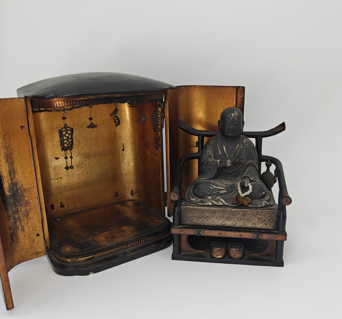 SAKURAYA】旧家整理品【木彫彩色 玉眼入 古い民衆仏】仏教美術