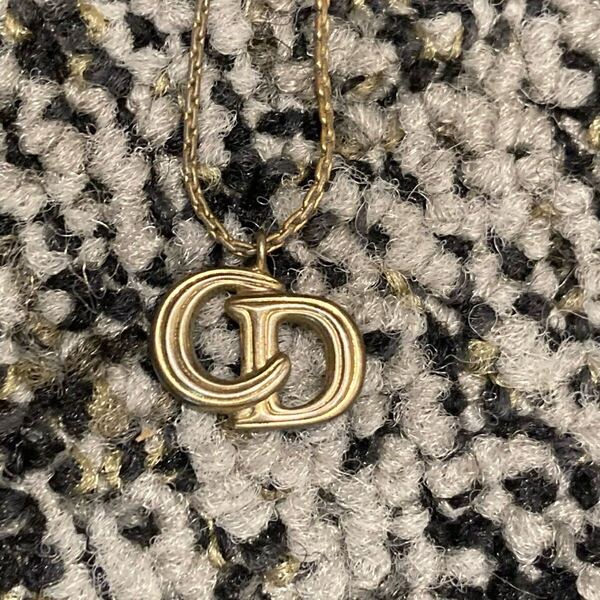 Christian Dior クリスチャンディオール アクセサリー 小物 ネックレス ロゴ ブランド ゴールドカラー ファッション