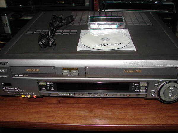 ●SONY HI8デッキ WV-ST1●メンテ済動作品●難あり。VHS側NG。