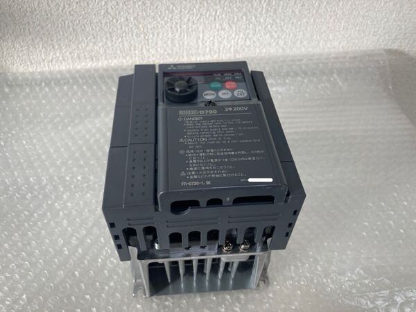 FR-D720-1.5K 新品無箱未使用2023年製MITSUMISHI三菱インバータ正規品動作保証 2/2 1001-1