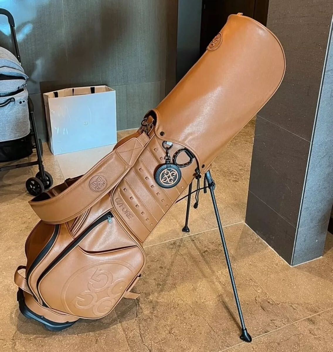 G/FORE ジーフォア キャディバッグ ゴルフバッグ ブラウン PUスタンド式 Amazon | G/FORE ジーフォア ゴルフ 軽量 スタンドキャディ