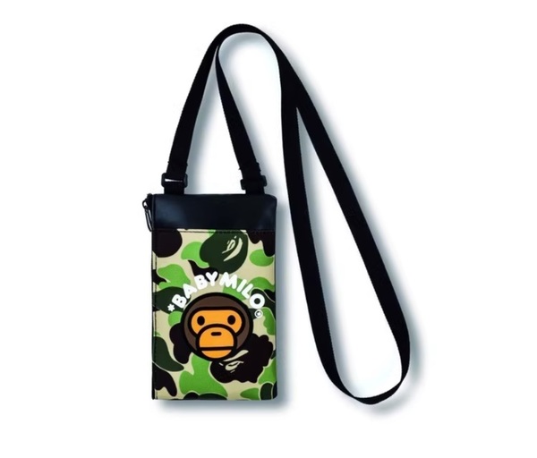 BAPE KIDS◆A BATHING APE/迷彩カモ◆ア ベイシング エイプ◆スマホポシェット◆CAMO◆カモ/付録ノベルティ