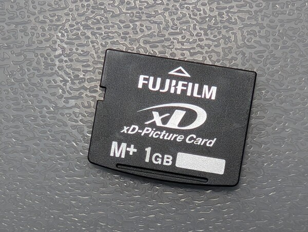 FUJIFILM xD-Picture Card M+ 1GB 富士フイルム xDピクチャーカード メモリーカード デジカメ 動作確認済み