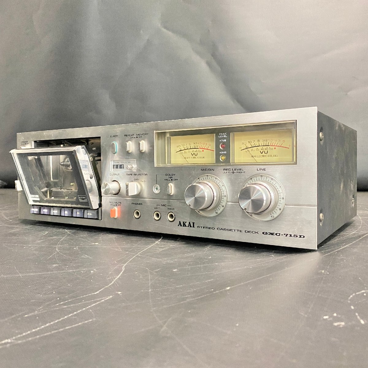 希少】 AKAI（赤井電気） ステレオカセットデッキ GXC-715D 642